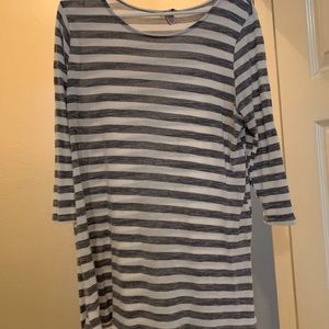 💥Bundle 5/$20💥 Striped shirt